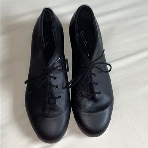 Tap shoes